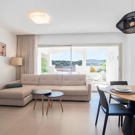 Jardines - Acoran 2-5 Vista Reserva Natural 1b بيت للعطل