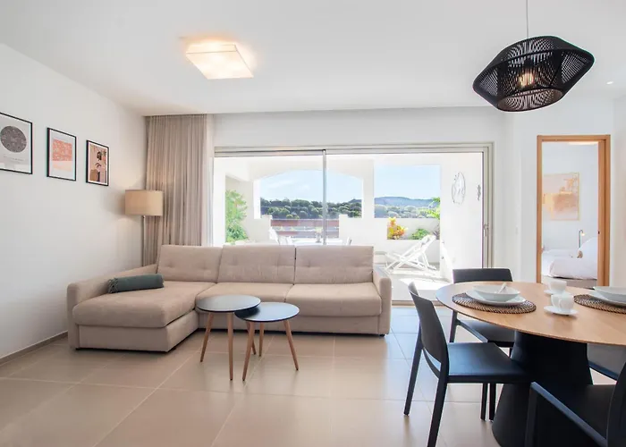 Jardines - Acoran 2-5 Vista Reserva Natural 1b بيت للعطل